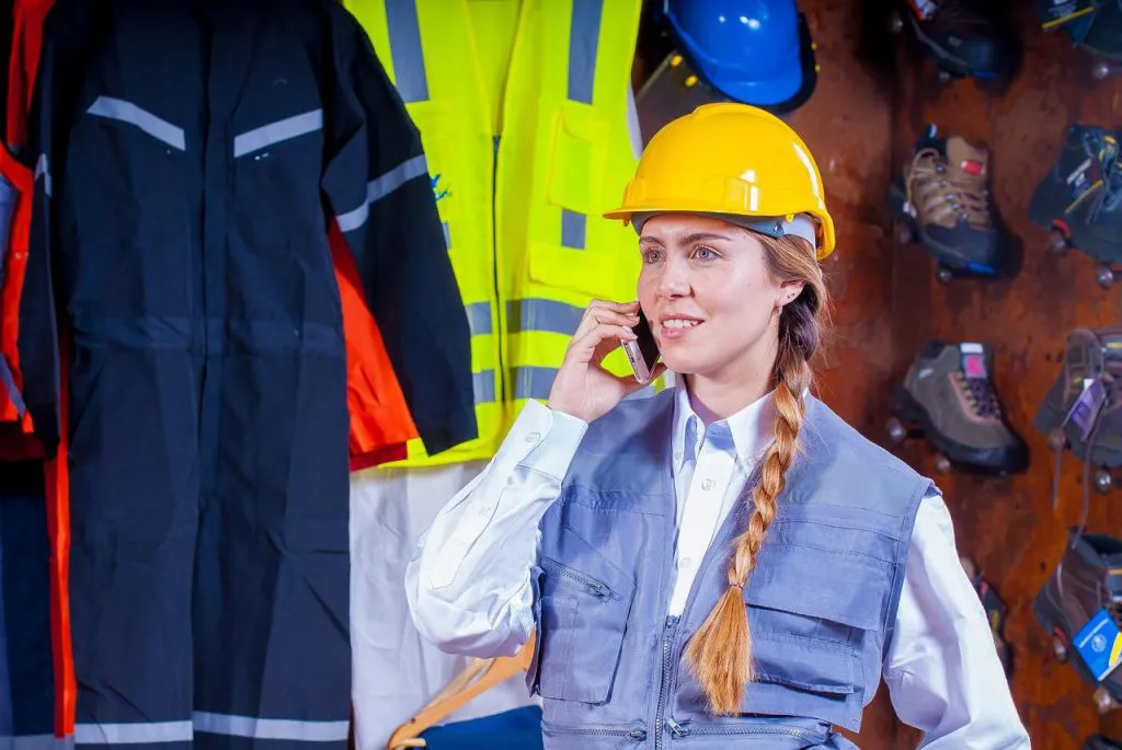 Jak zadbać o BHP w miejscu pracy?